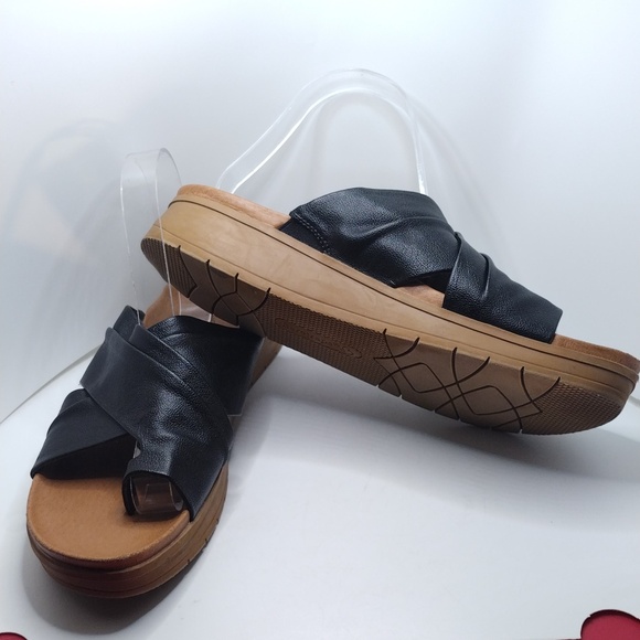 Baretraps Women's Sandals - Picture 3 of 11